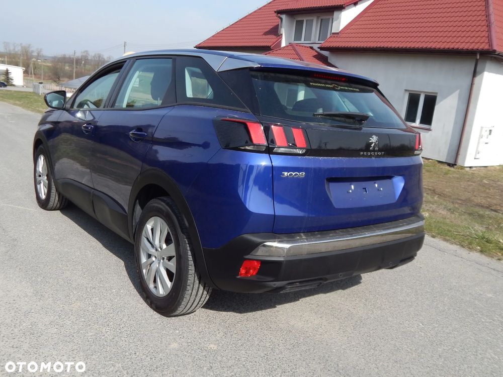 Peugeot 3008 1.2 PureTech Allure S&S - 8