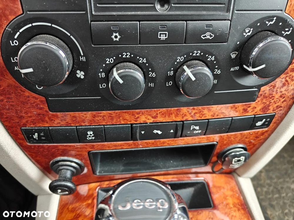 Jeep Commander 3.0 CRD DPF Automatik Overland - 17