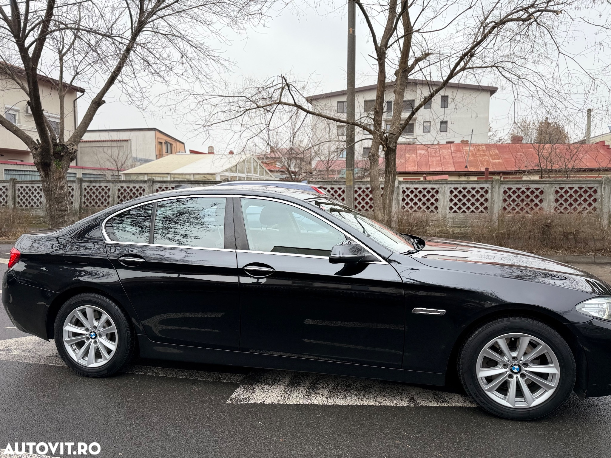 BMW Seria 5 520d EfficientDynamics Edition AT - 12