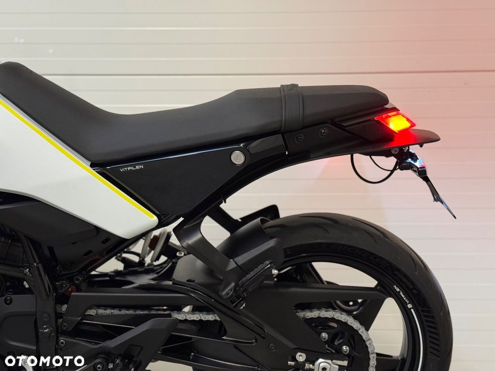 Husqvarna Vitpilen - 32
