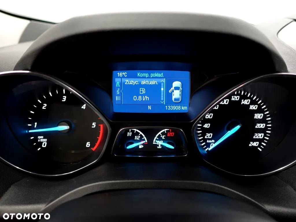 Ford Kuga 2.0 TDCi FWD Titanium - 20