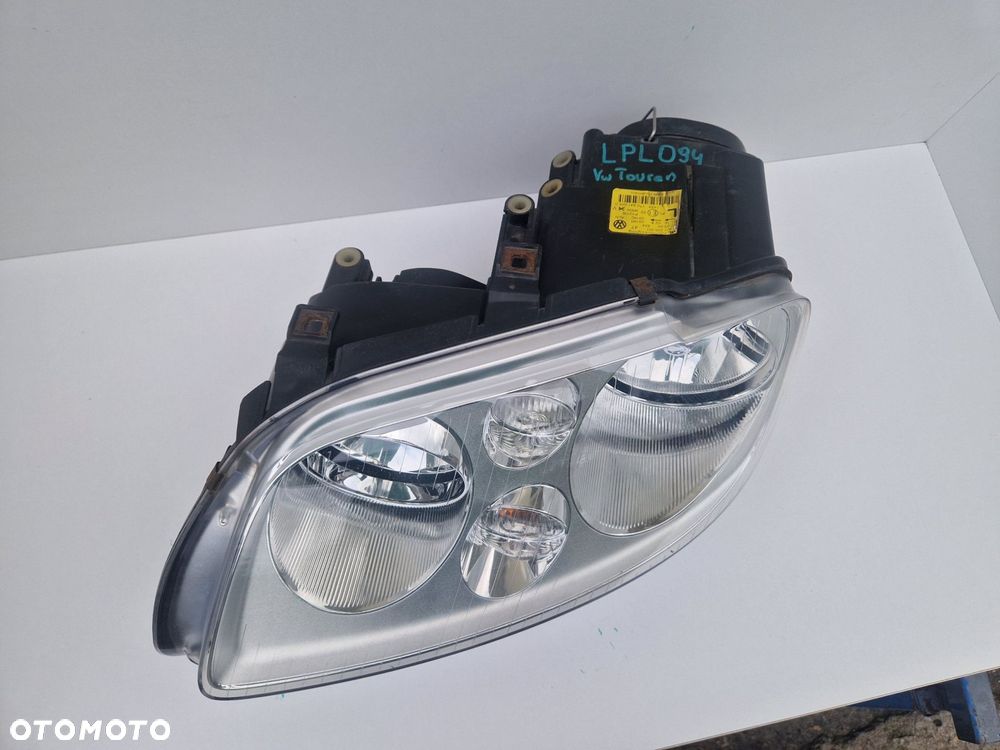 VW TOURA 1T0941005D LAMPA PRZÓD PRZEDNIA LEWA  EUROPA - 4