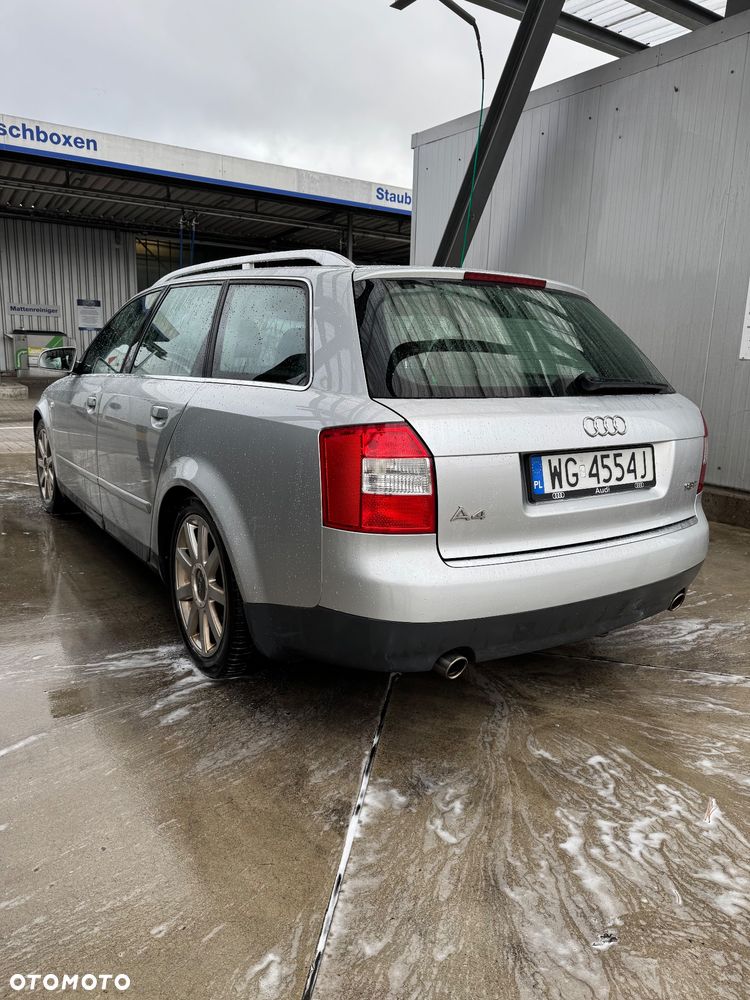 Audi A4 Avant - 6