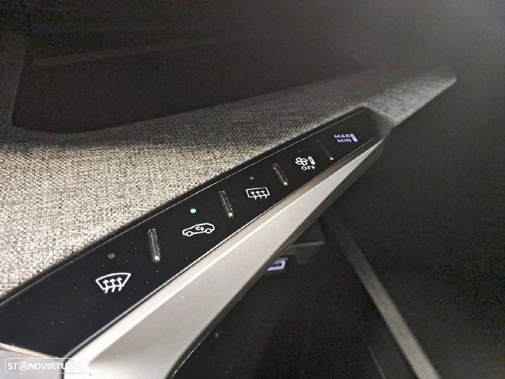 Peugeot 5008 1.2 Hybrid Allure e-DCS6 - 22