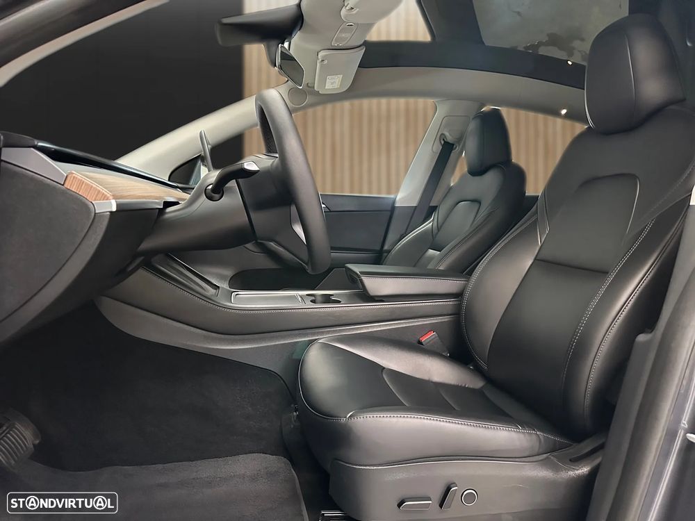 Tesla Model Y RWD - 8