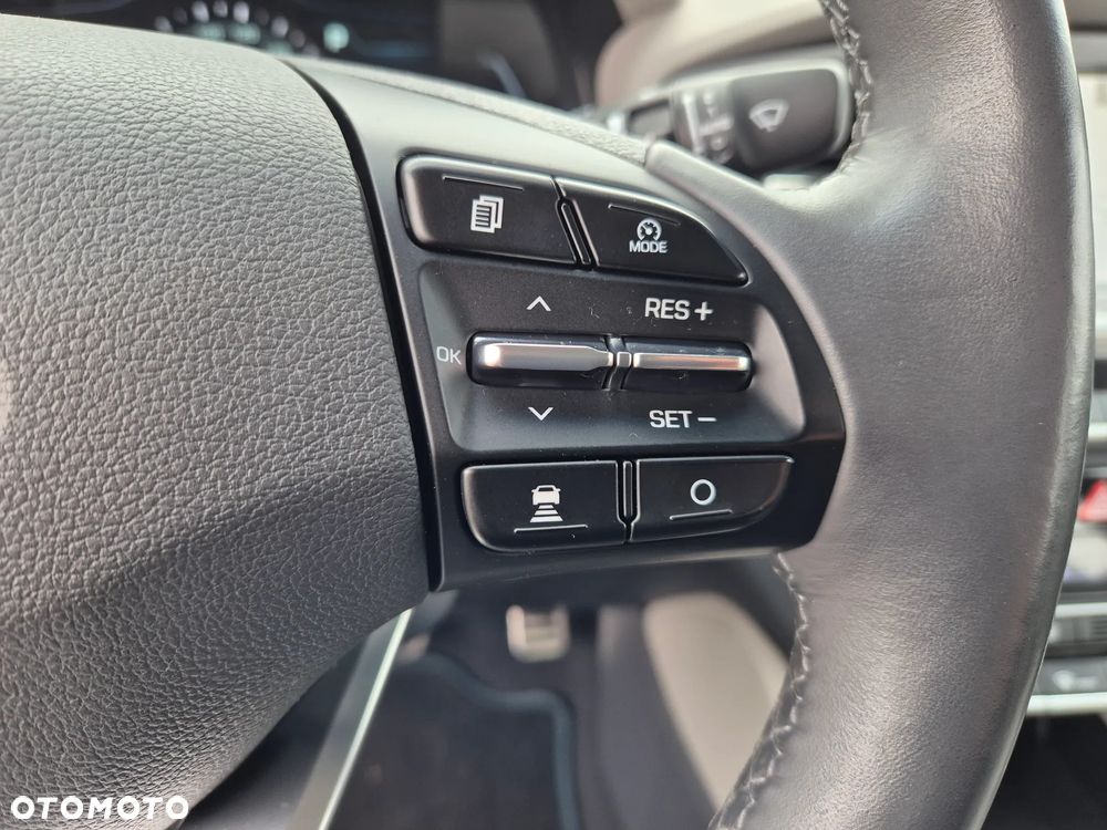 Hyundai IONIQ hybrid Premium - 31