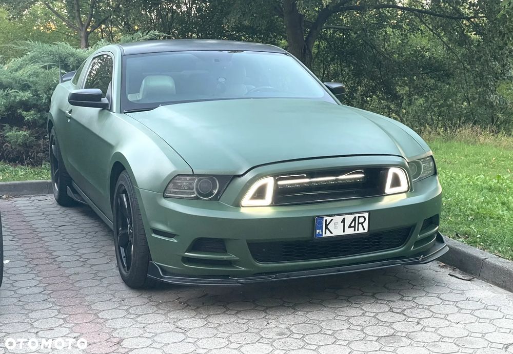Ford Mustang - 1