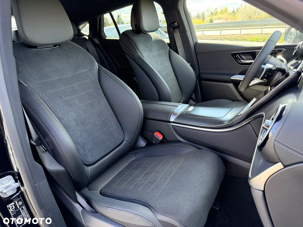 Mercedes-Benz GLC - 27