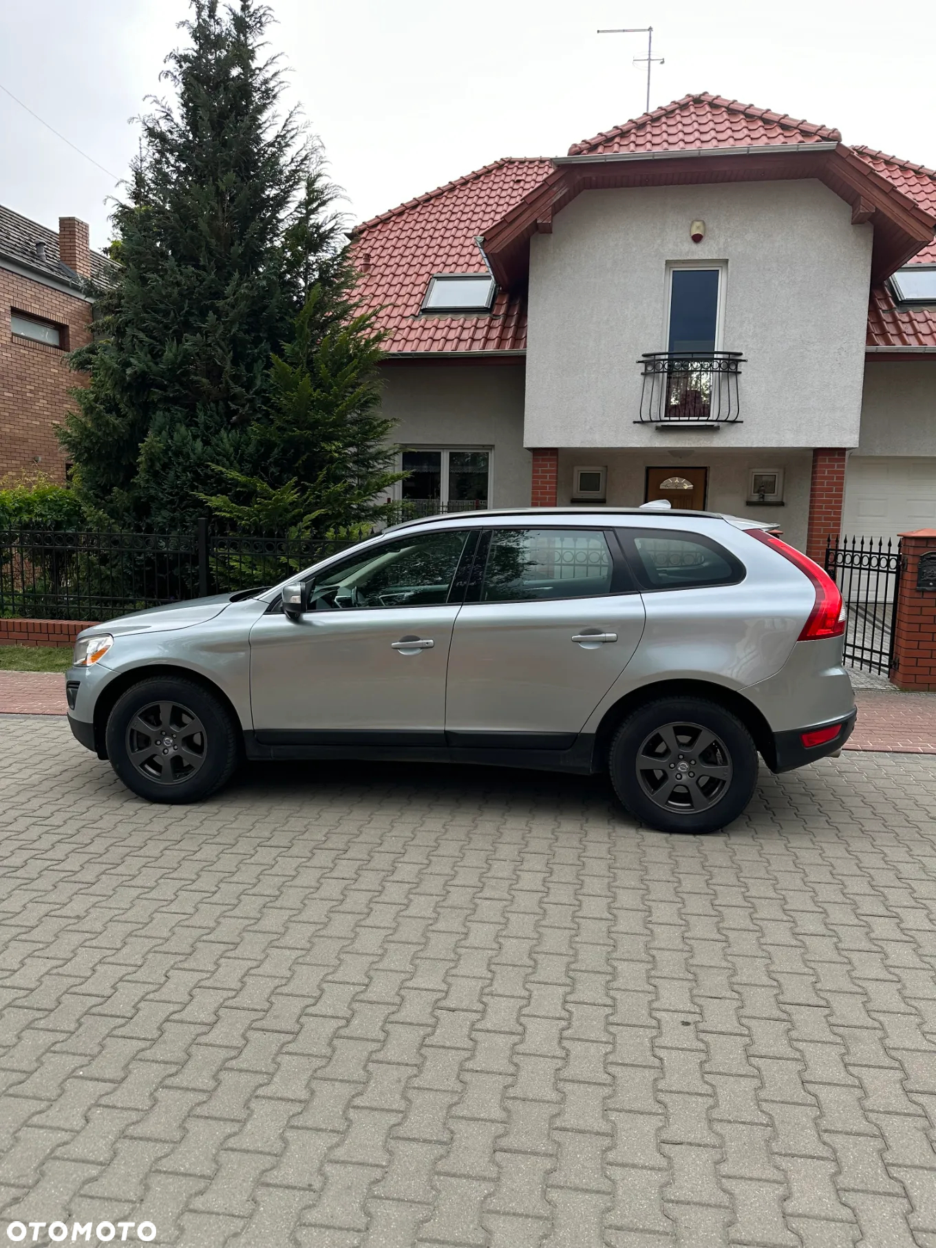 Volvo XC 60 D5 AWD Momentum - 8