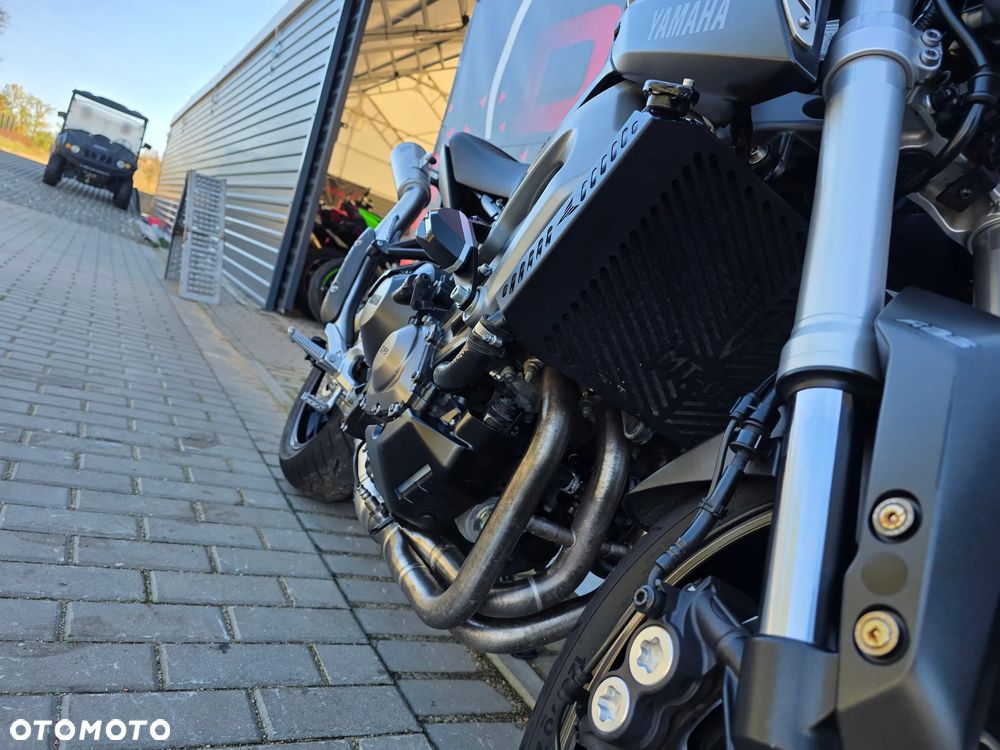 Yamaha MT - 32