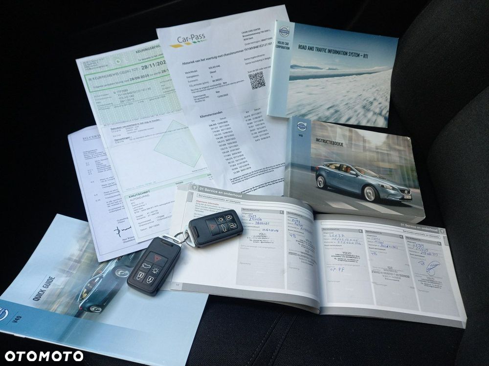 Volvo V40 D2 Kinetic - 38
