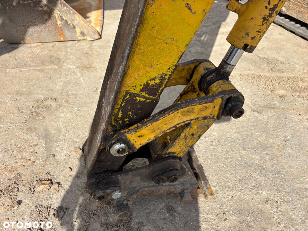 Komatsu Pc26 Mr-3 - 29
