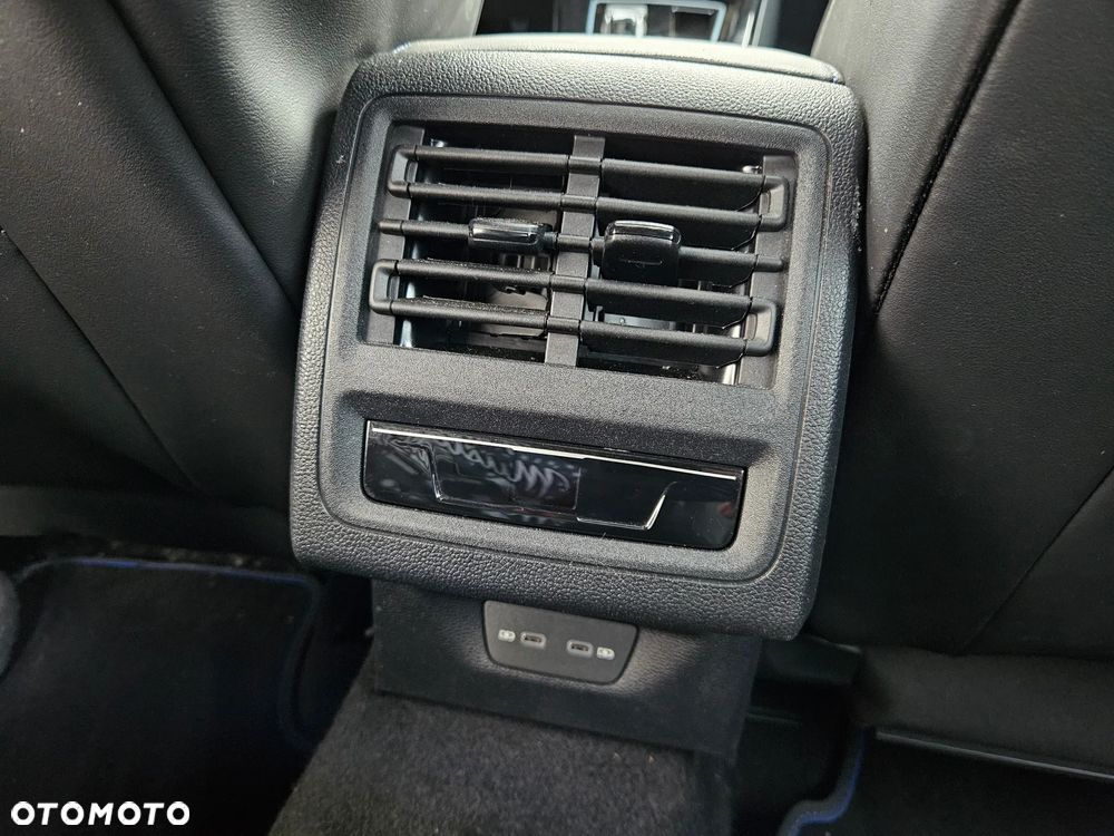 Volkswagen Golf 2.0 TSI OPF 4Motion DSG R - 24