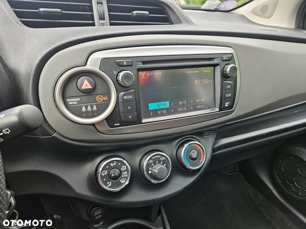 Toyota Yaris 1.33 VVT-i Executive - 16