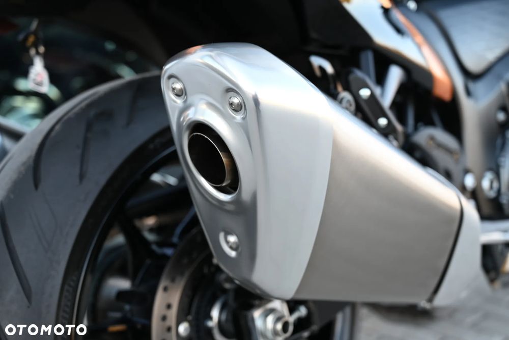 Suzuki GSX-R - 21