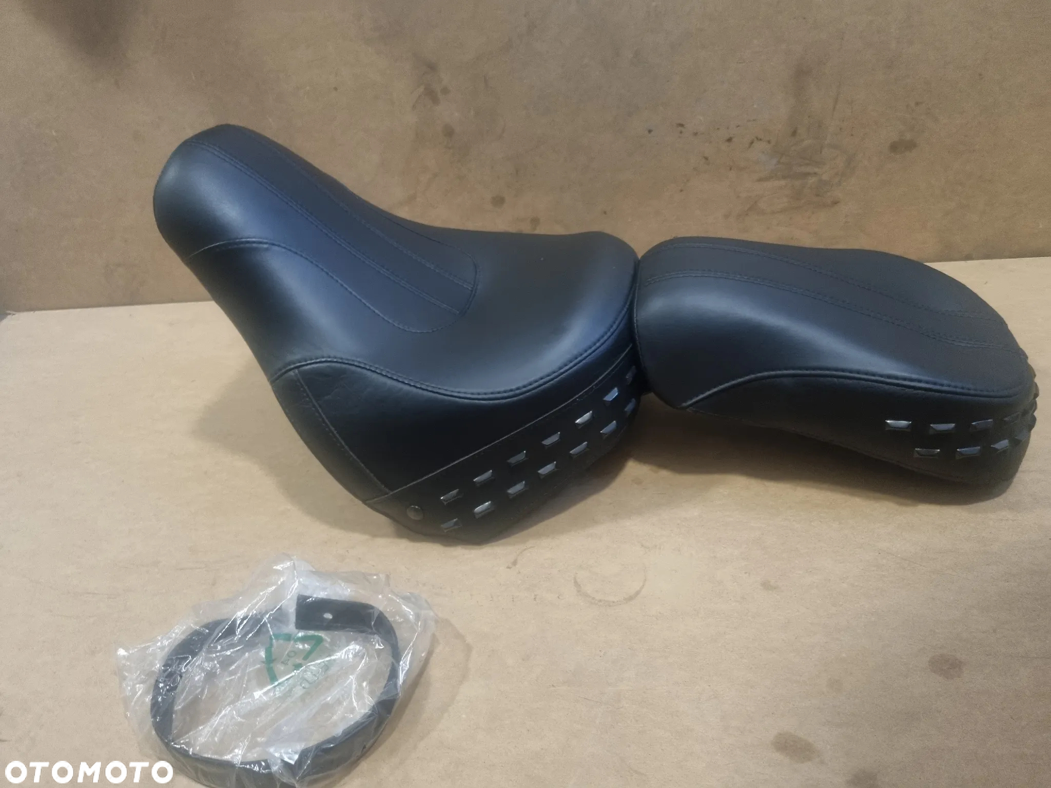 Harley Davidson Softail Heritage FLHC  M8 Siedzenie kanapa 52000286 - 7