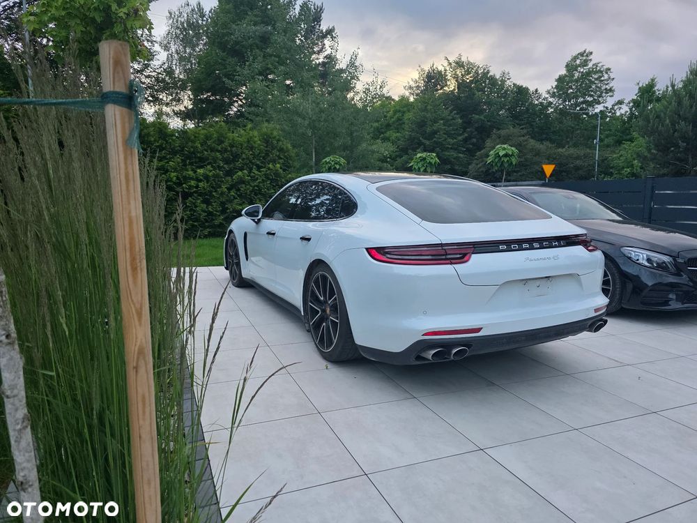 Porsche Panamera 4S Executive - 7