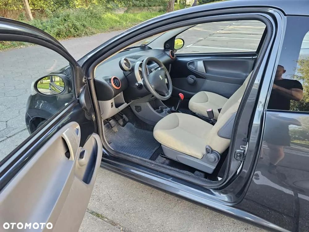 Peugeot 107 1.0 Trendy - 9