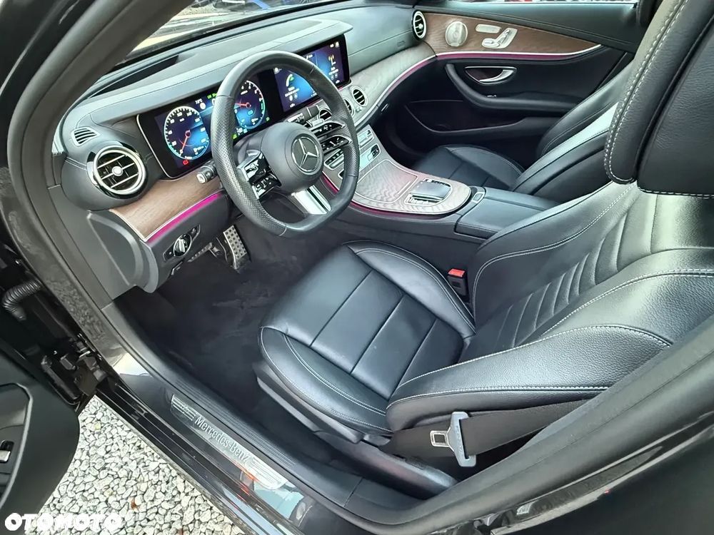 Mercedes-Benz Klasa E 300 de PHEV 4-Matic AMG 9G-Tronic - 27