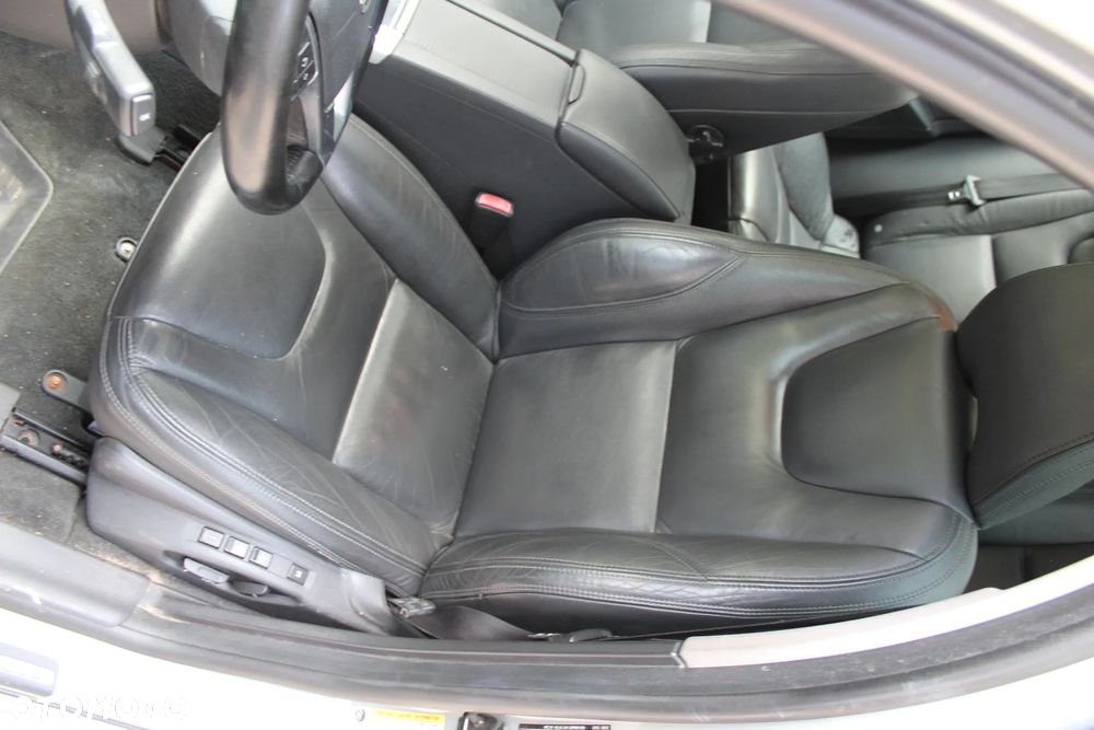 Volvo S60 2.5 T5 AWD - 10