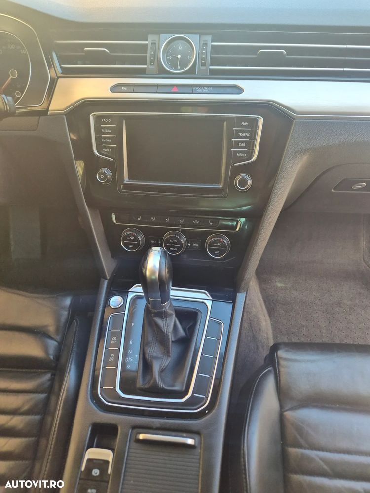 Volkswagen Passat 2.0 TDI DSG Highline - 7
