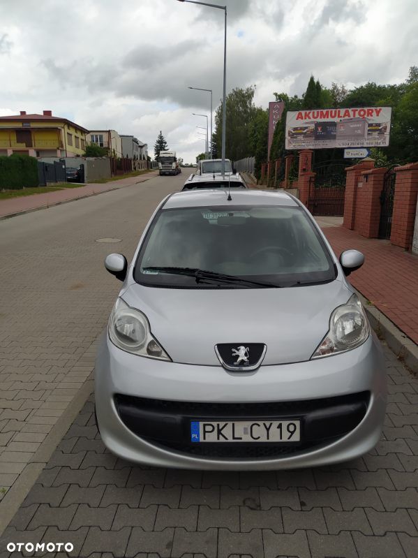 Peugeot 107 1.0 Trendy - 2