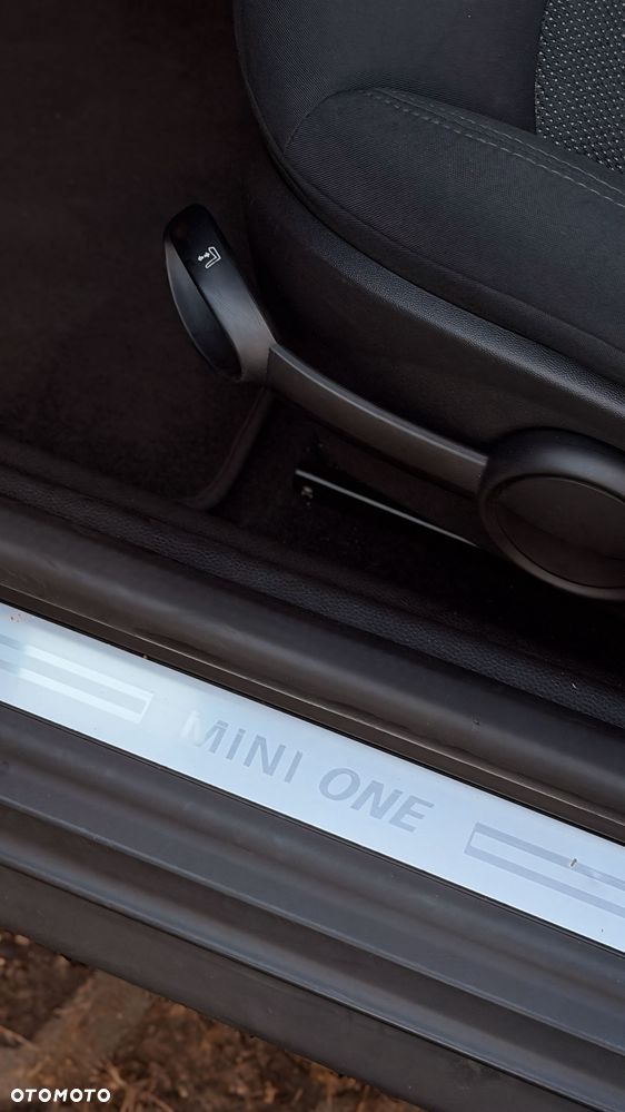 MINI ONE Standard - 18