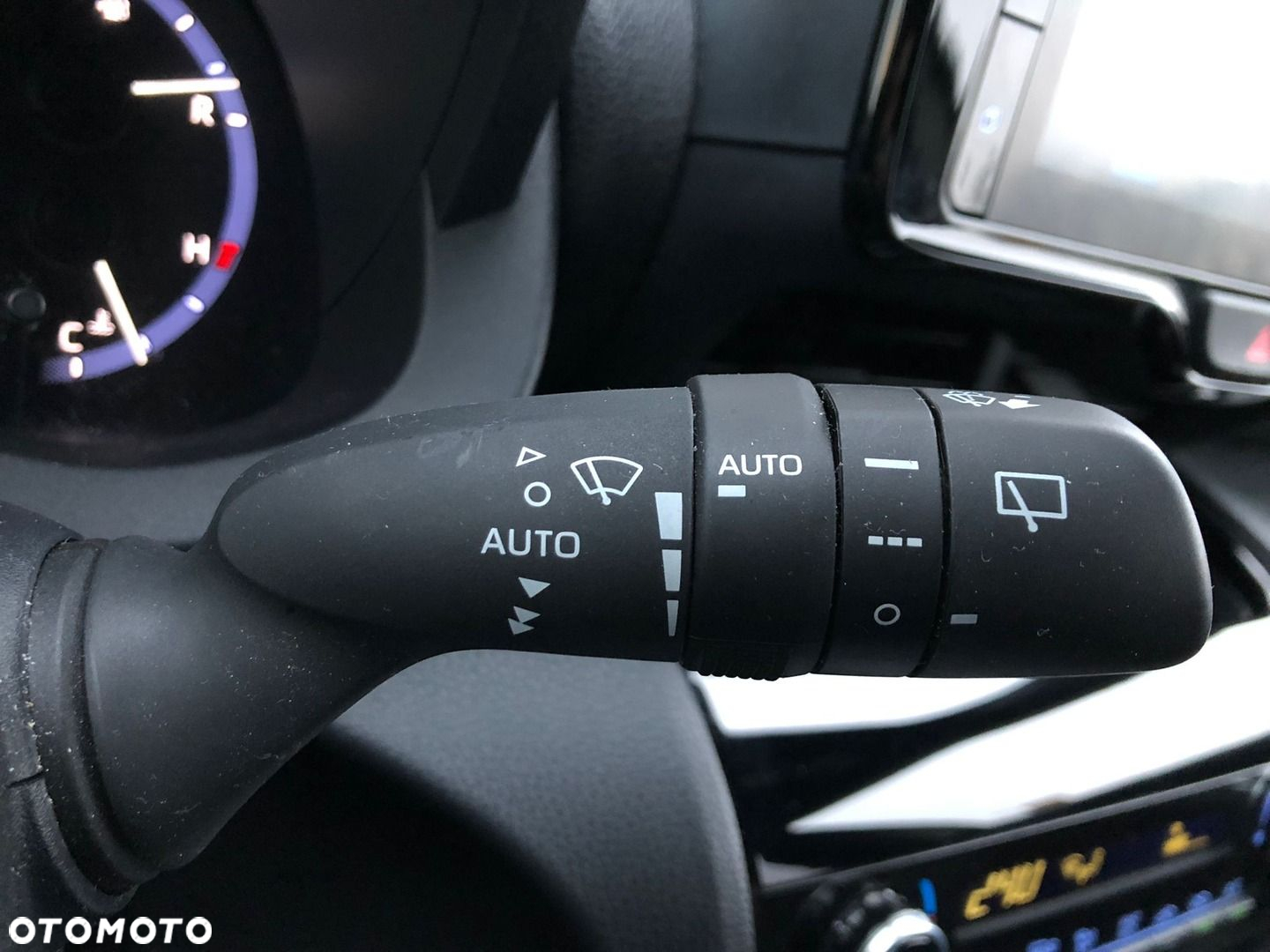 Toyota Yaris Cross - 25