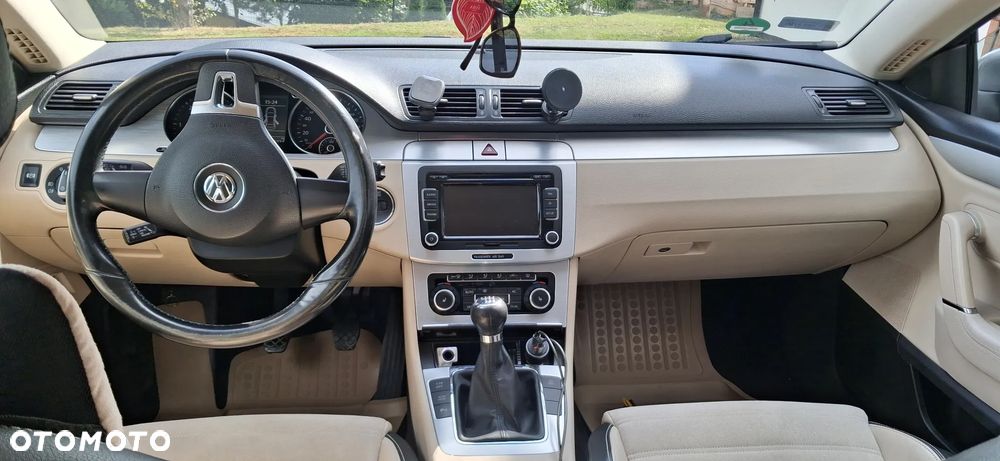 Volkswagen Passat CC 2.0 Blue TDI - 8