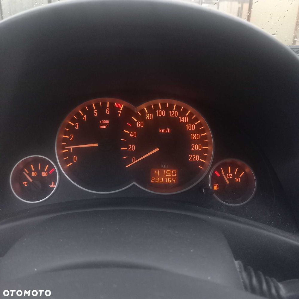 Opel Corsa - 6