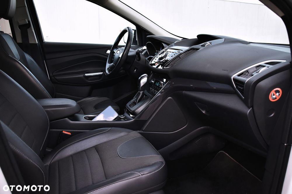 Ford Kuga 2.0 TDCi 4x4 Individual - 26