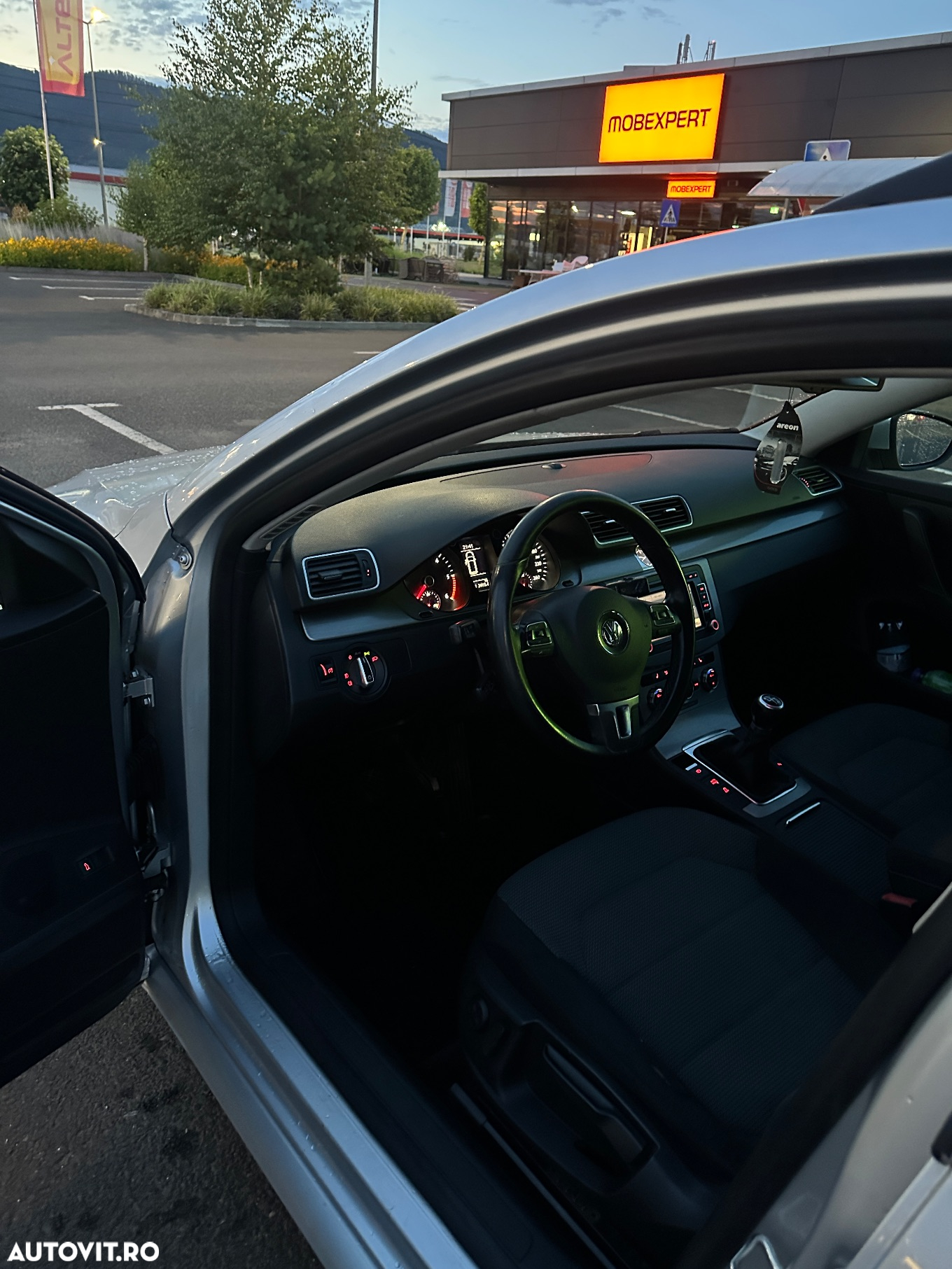 Volkswagen Passat Variant 1.6 TDI Comfortline - 14