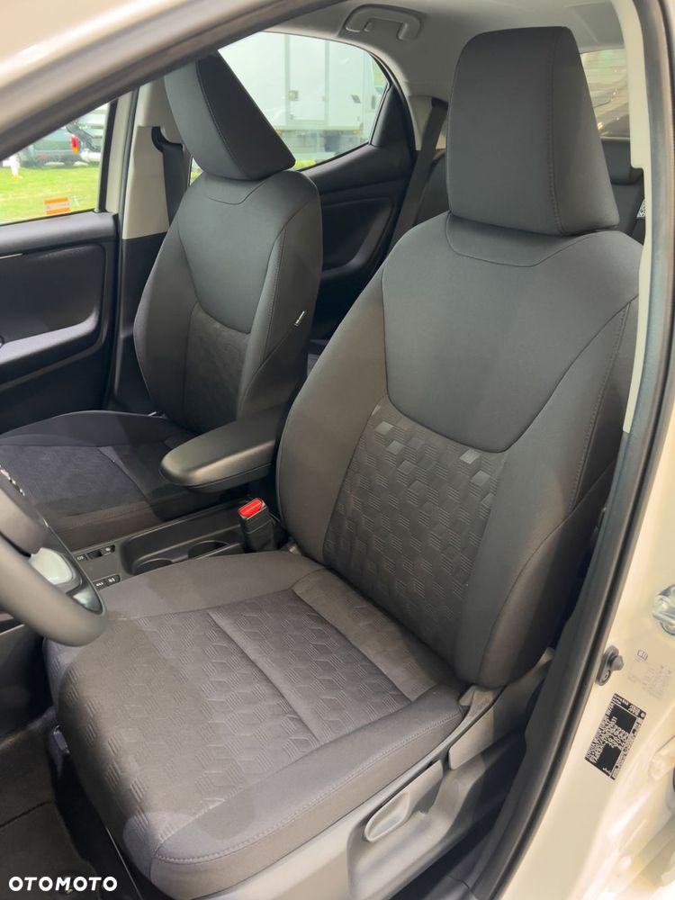 Toyota Yaris - 8