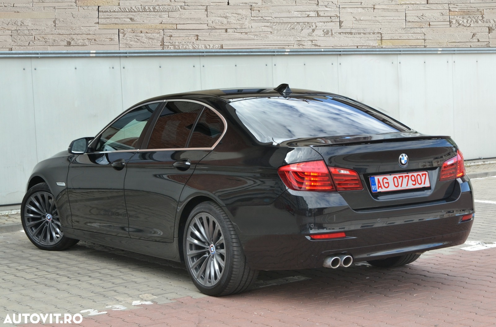 BMW Seria 5 520d xDrive - 20