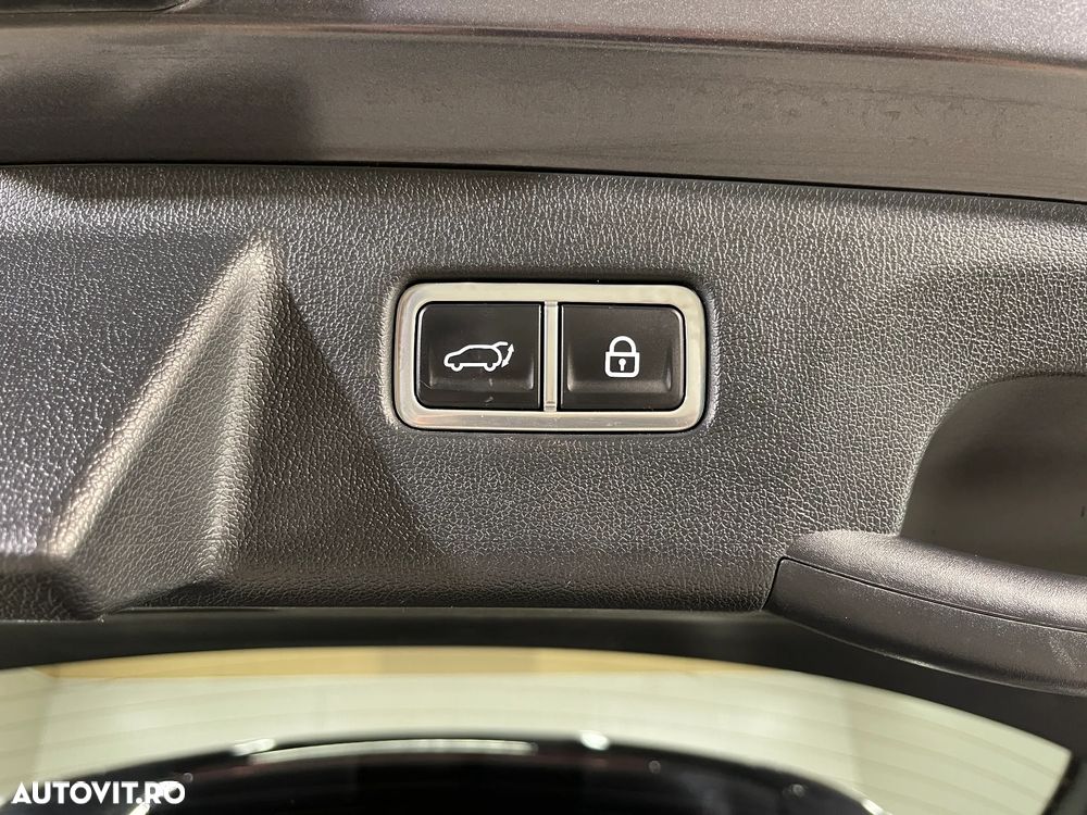 Kia Sorento 1.6 T-GDI PHEV AWD Aut. Platinum - 28