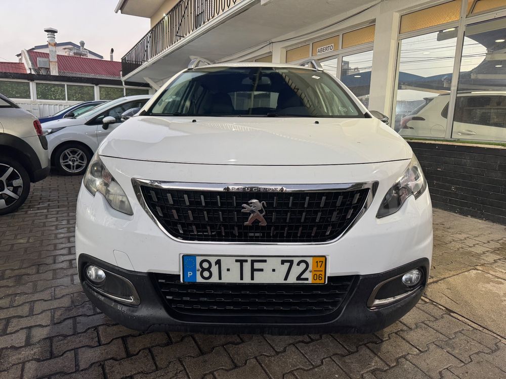 Peugeot 2008 1.2 PureTech Style