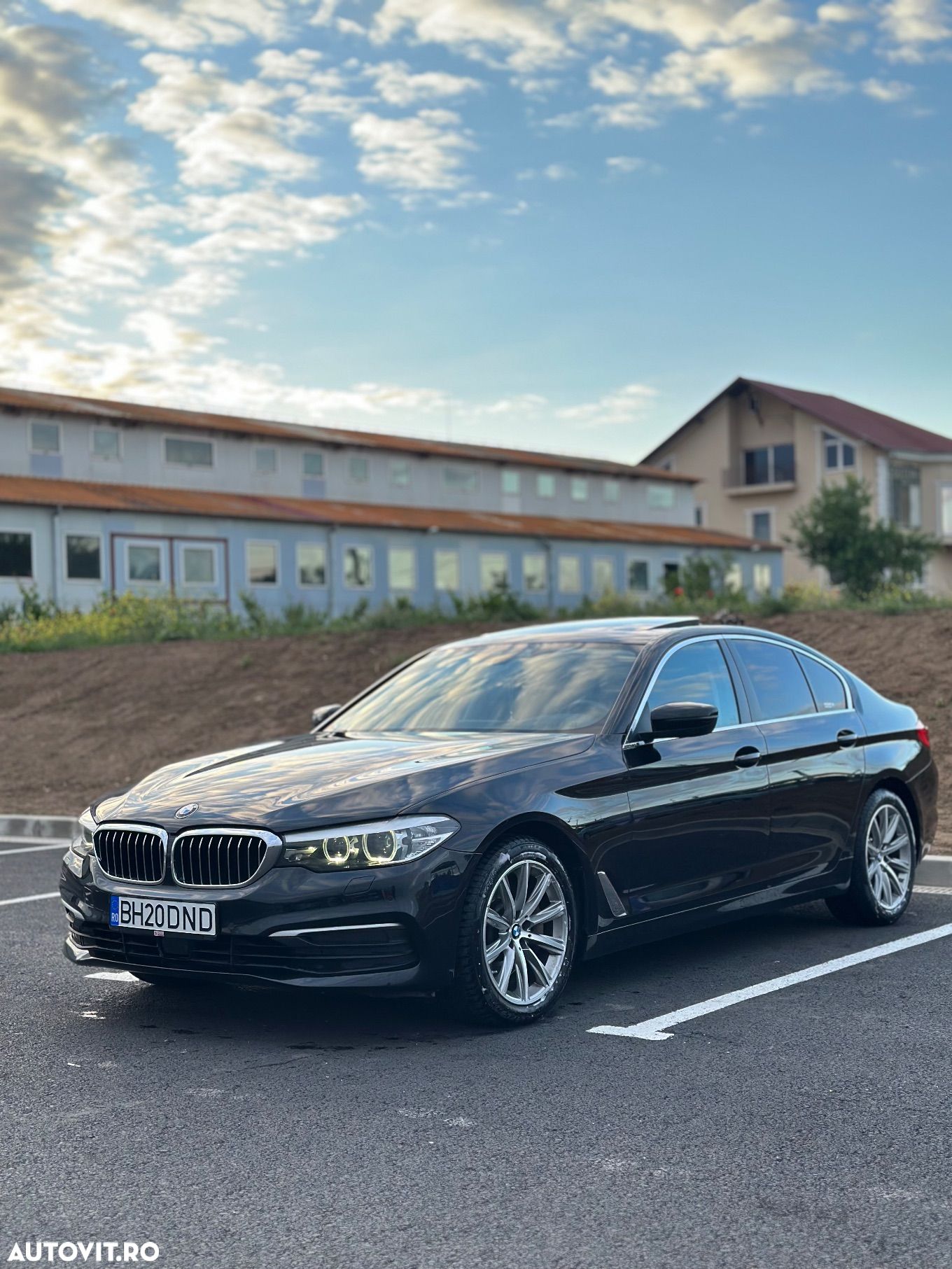 BMW Seria 5 530d xDrive AT - 1