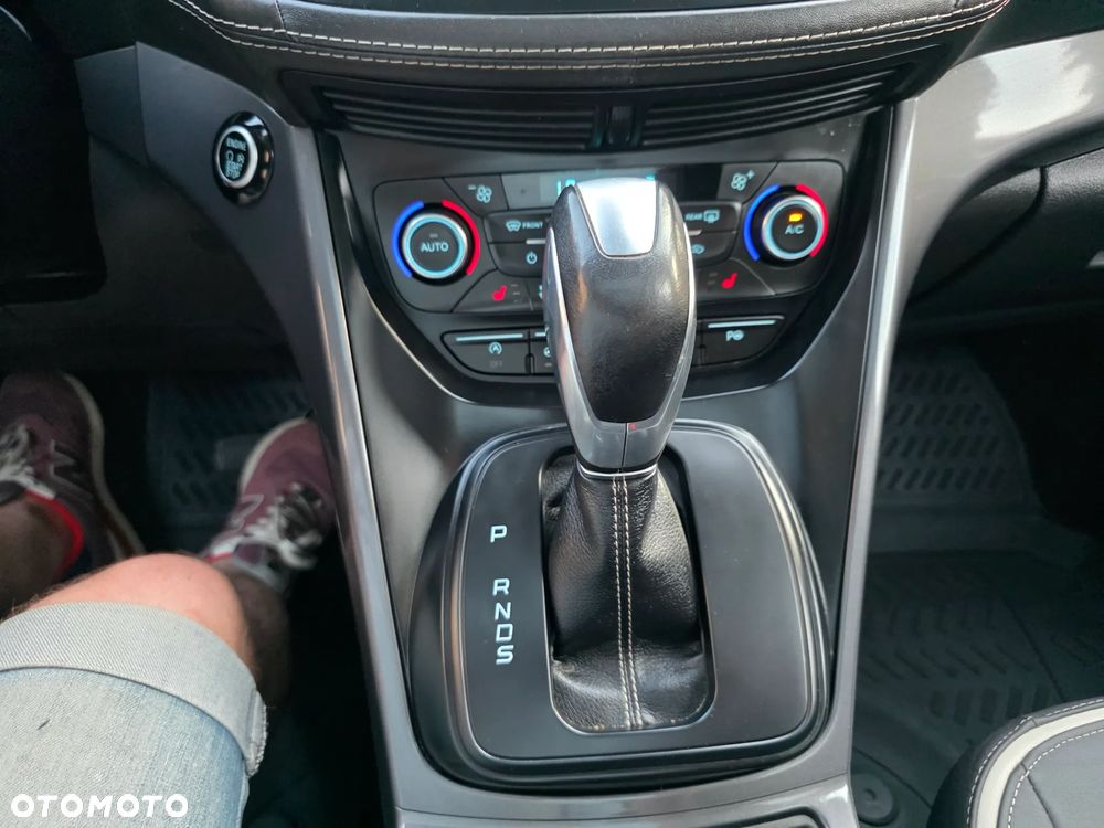 Ford Kuga 2.0 TDCi 4x4 Vignale - 30