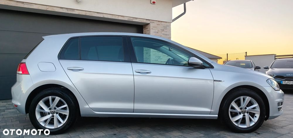 Volkswagen Golf 1.6 TDI BlueMotion Technology DSG Lounge - 8