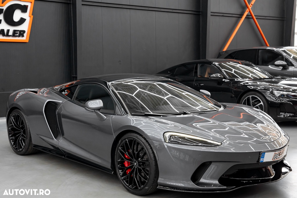 McLaren GT - 23