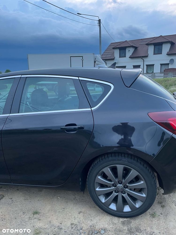 Opel Astra 1.4 T Cosmo - 5