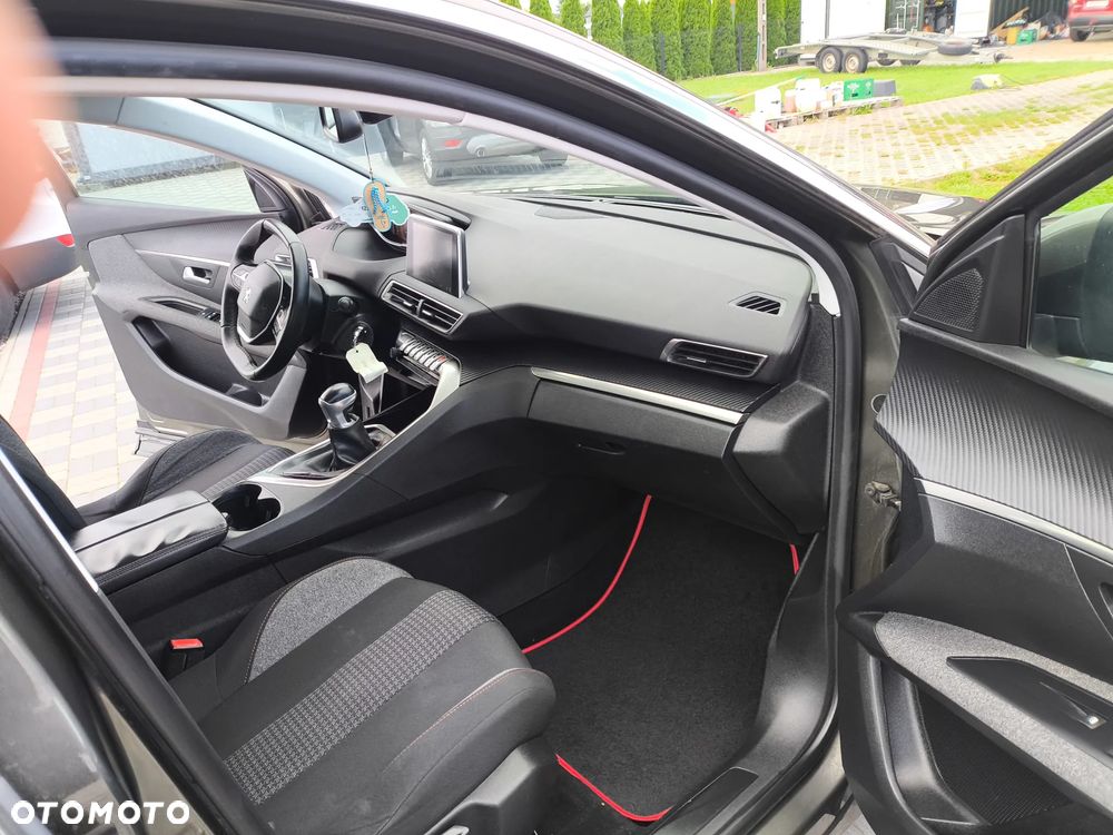 Peugeot 3008 1.6 BlueHDi Active S&S - 26