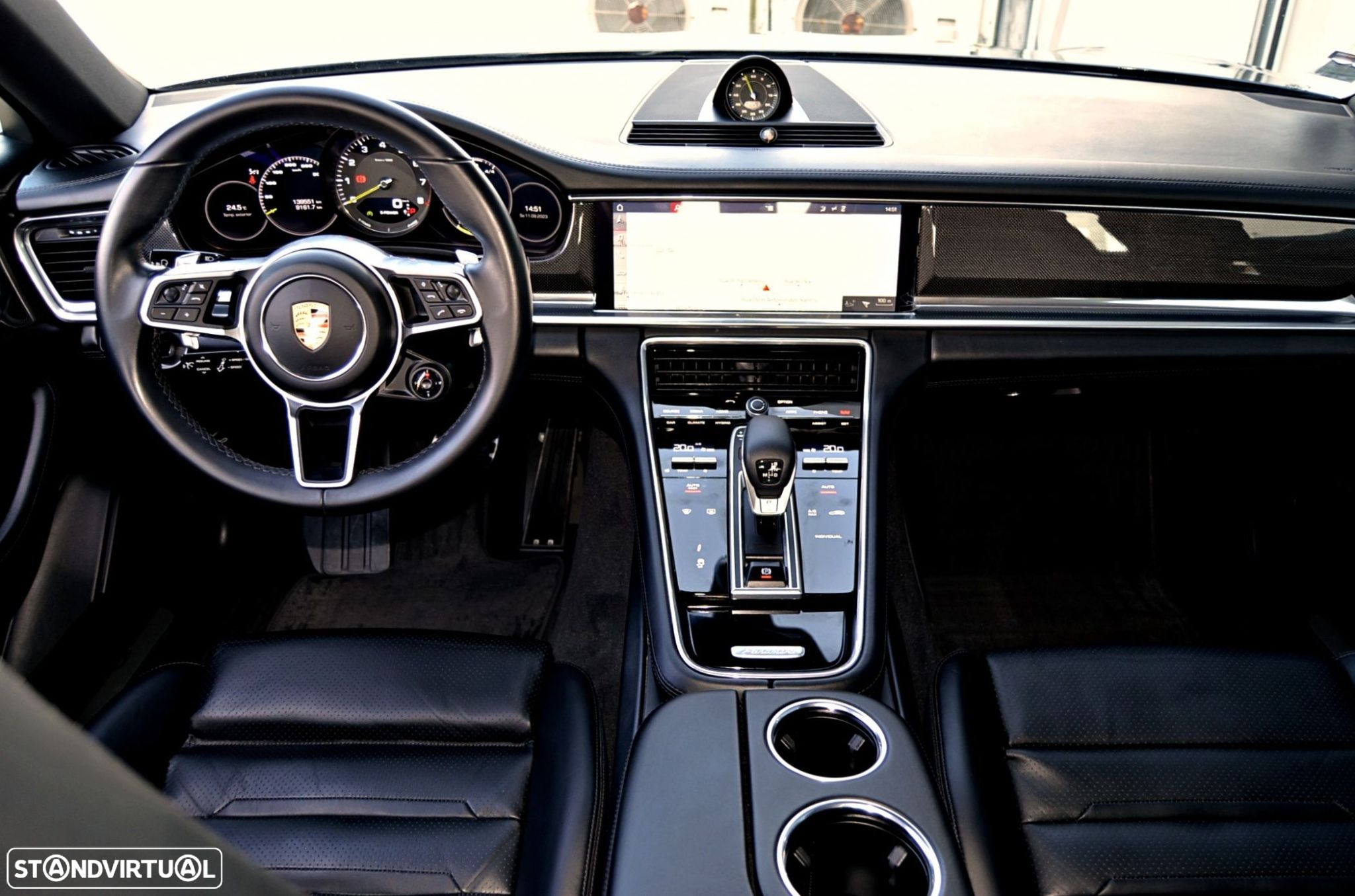 Porsche Panamera 4 E-Hybrid - 8