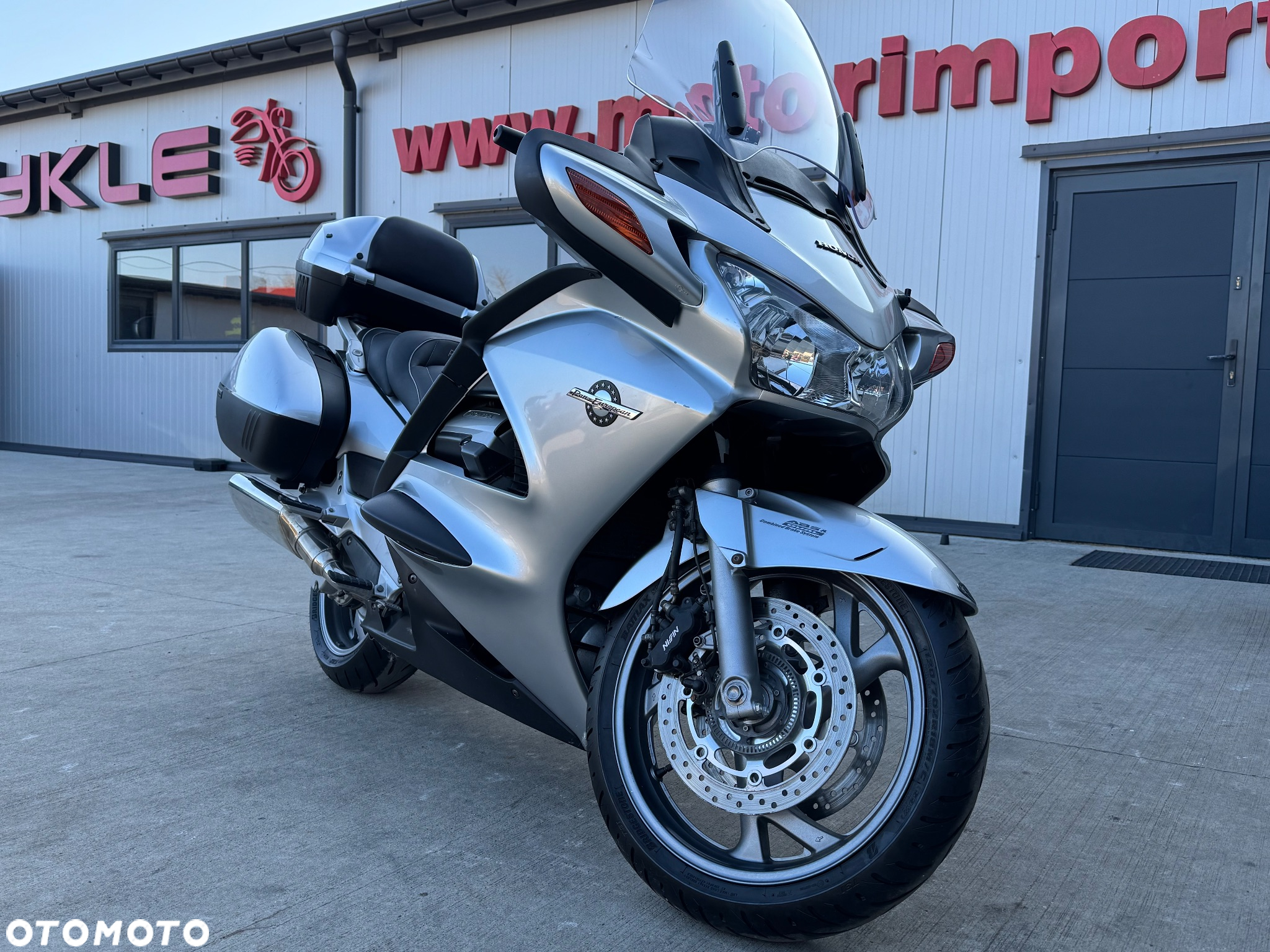 Honda ST - 2