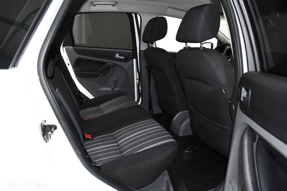 Ford Focus 1.8TDCi Trend - 5