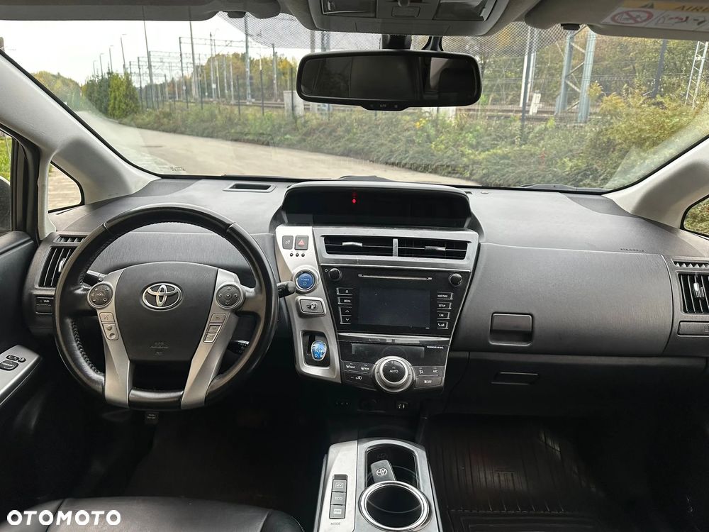 Toyota Prius+ (Hybrid) Executive - 36