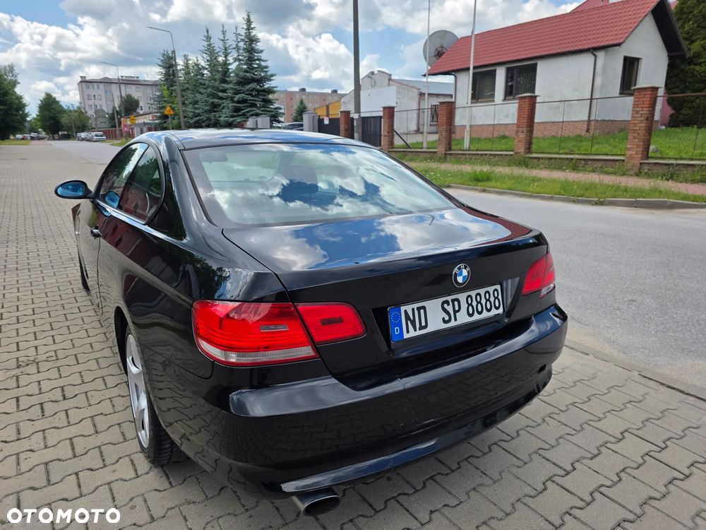 BMW Seria 3 320i Edition Exclusive - 28