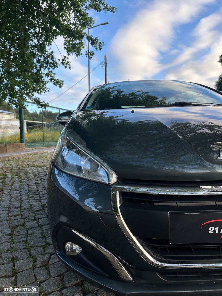 Peugeot 208 1.2 PureTech Style - 4