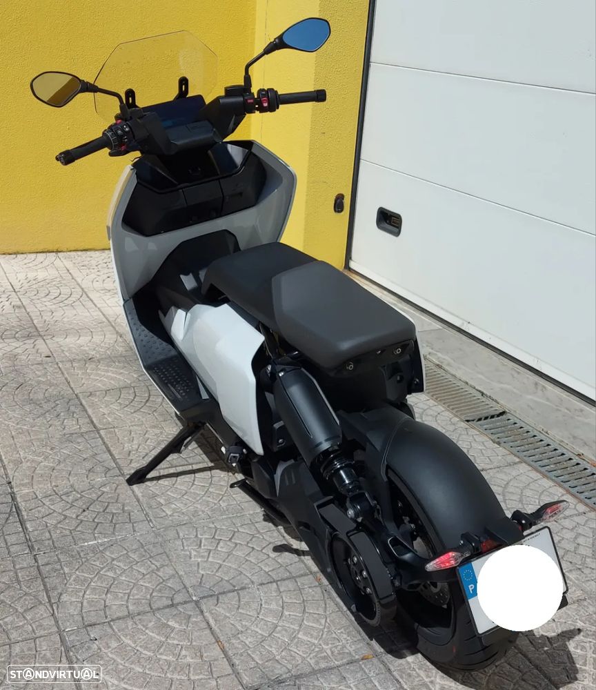 BMW CE 04 - 2