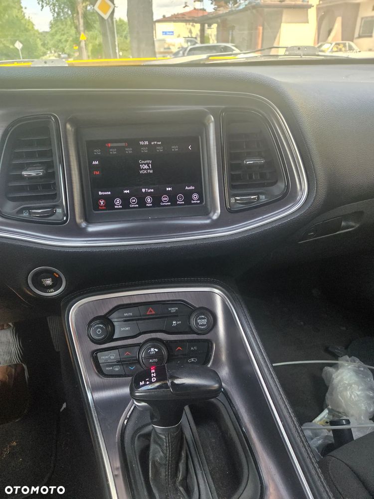 Dodge Challenger 3.6 SXT - 22